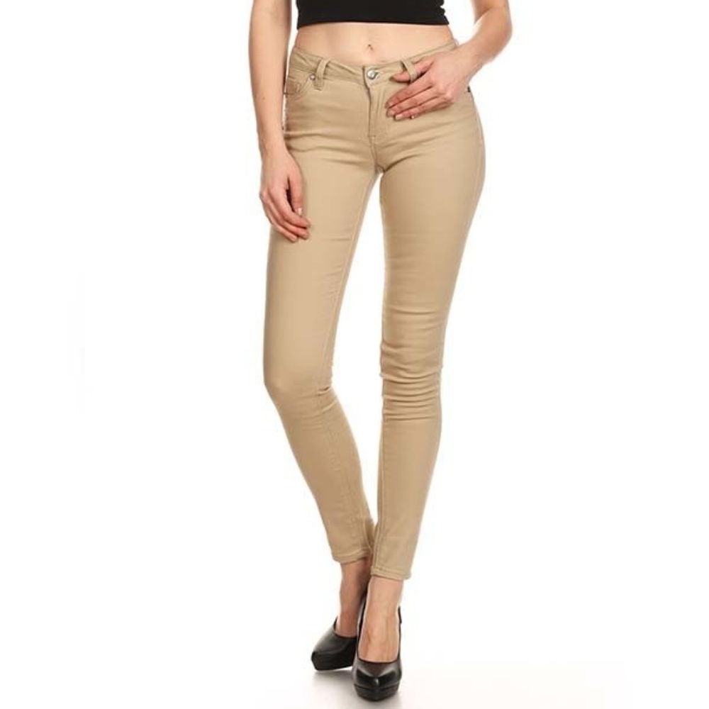 Fitting Khakis Pants